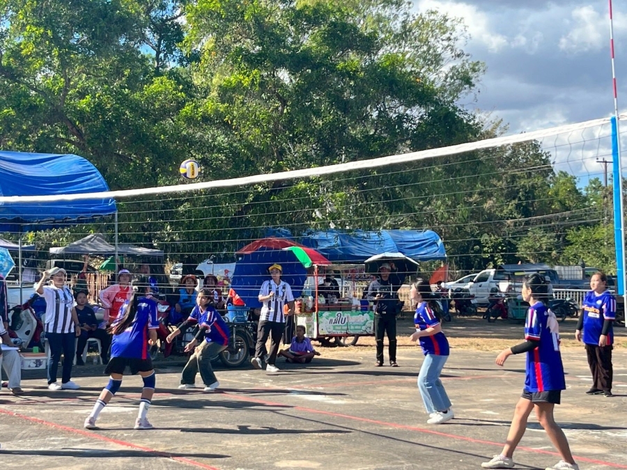 ประมวลภาพการแข่งขันกีฬา &ldquo;ลำโดมน้อยเกมส์ ครั้งที่ 20&ldquo; วันแรก ระหว่างวันที่ 25-27 ธันวาคม 2568 ณ สนามกีฬากลางเทศบาลตำบลนิคมฯ  อำเภอสิรินธร จังหวัดอุบลราชธานี