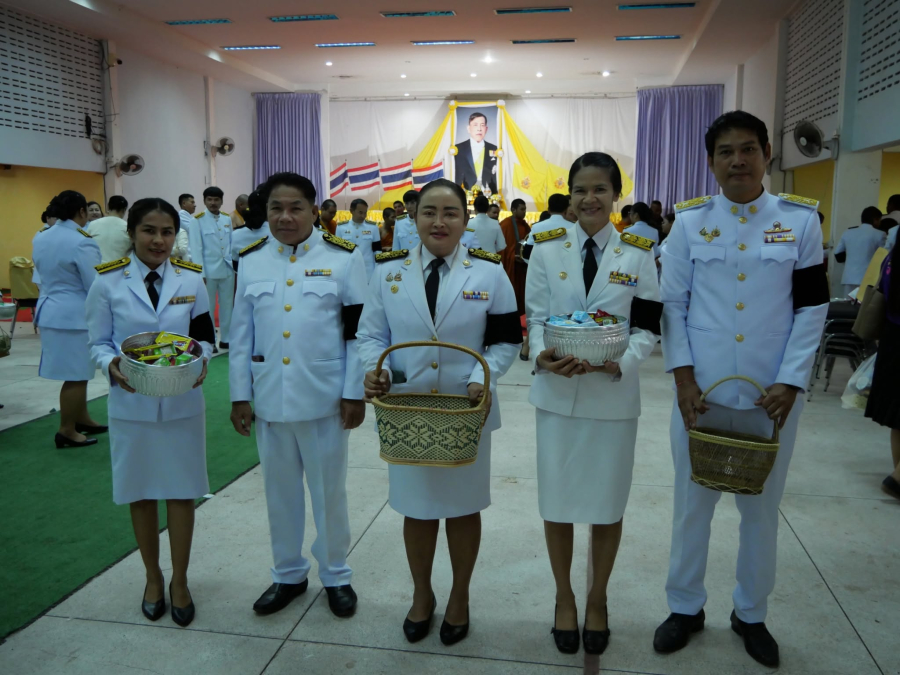 พิธีทำบุญตักบาตรถวายราชกุศล เฉลิมพระเกียรติพระบาทสมเด็จพระเจ้าอยู่หัว เนื่องในโอกาศพระราชพิธีมหามงคลเฉลิมพระชนมพรรษา 28 กรกฎาคม 2569