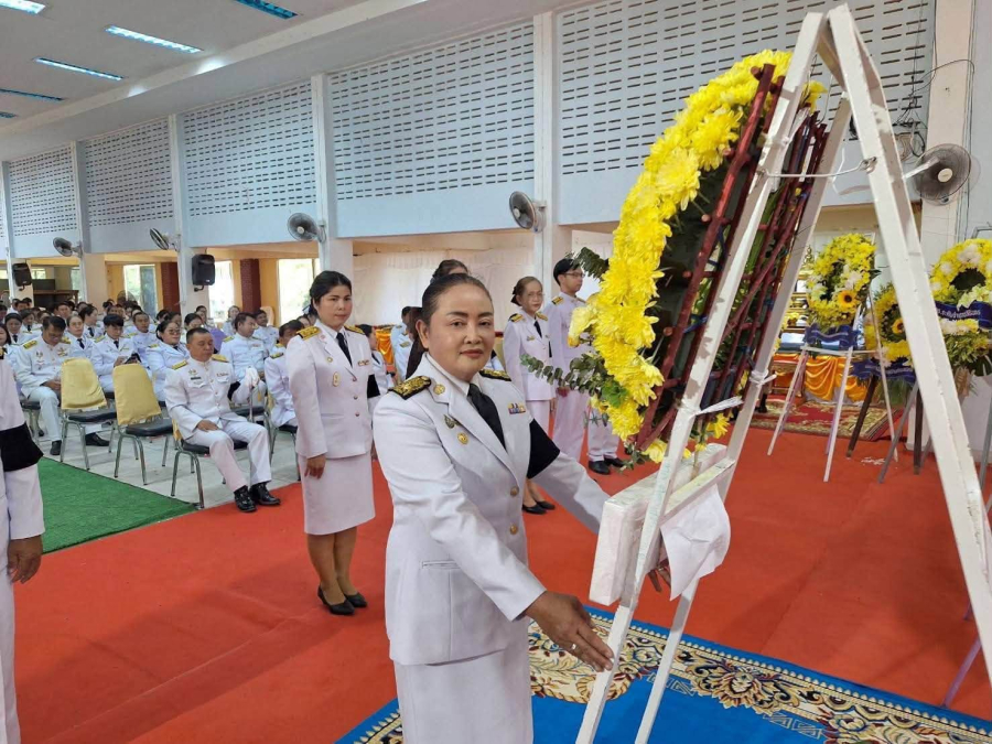 เข้าร่วมพิธีทำบุญตักบาตรถวายพระราชกุศล พิธีวางพวงมาลาและกล่าวคำน้อมรำลึกในกิจกรรมเพื่อน้อมรำลึกในพระมหากรุณาธิคุณ เนื่องในวันนวมินทรมหาราช 13 ตุลาคม 2569
